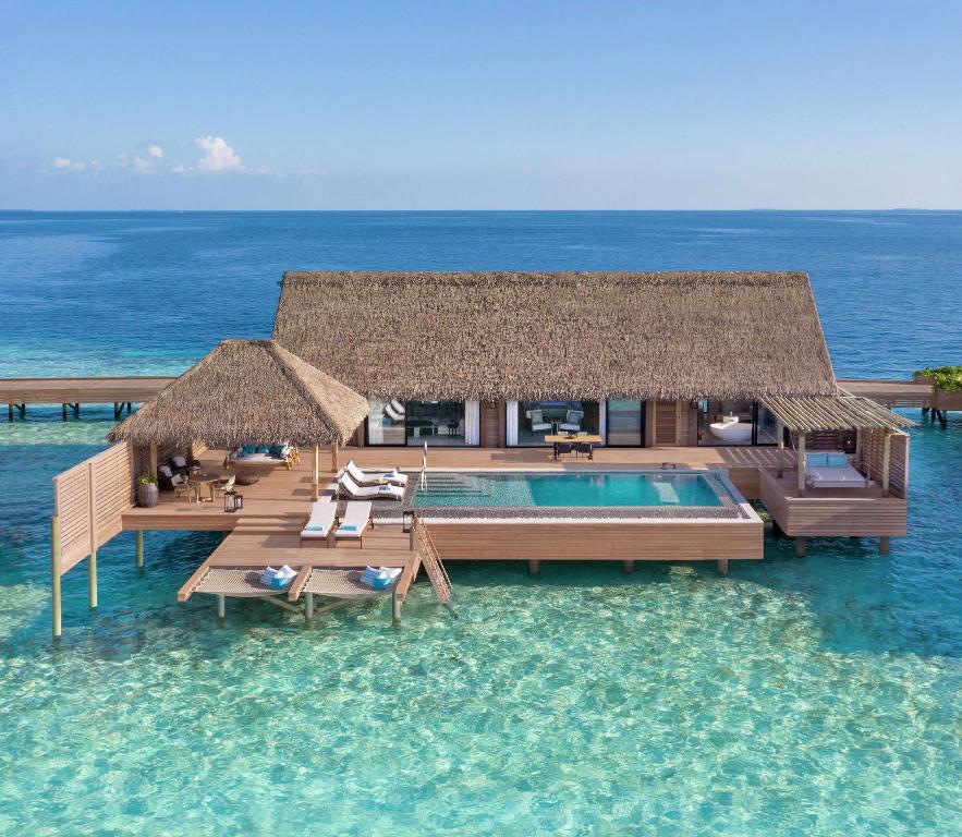 Maldives Overwater Villas construction updates